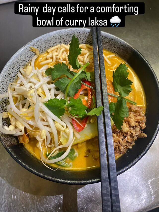 A Malaysian classic that warms the soul

Creamy coconut curry broth, your choice of protein, Hokkien noodles, fresh veges and spices.

Come try it at Tomphat